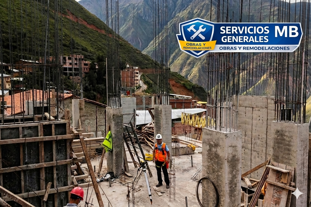 Albañil construyendo muro de ladrillo en obra de Cajamarca